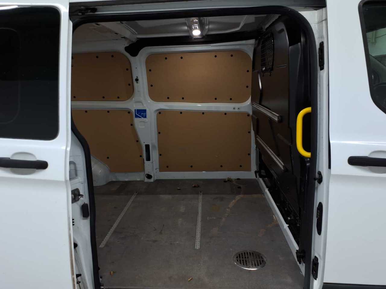 Ford Transit Custom 320 L2H1 LKW VA Trend 13