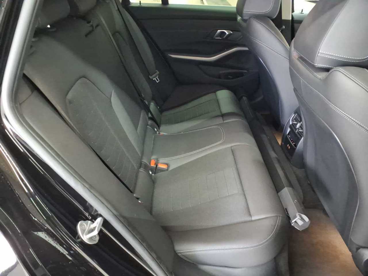 BMW 320d Touring Aut. 16