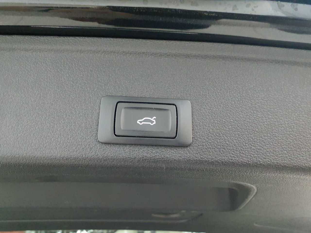 Audi A4 Avant 40 TDI S tronic 16