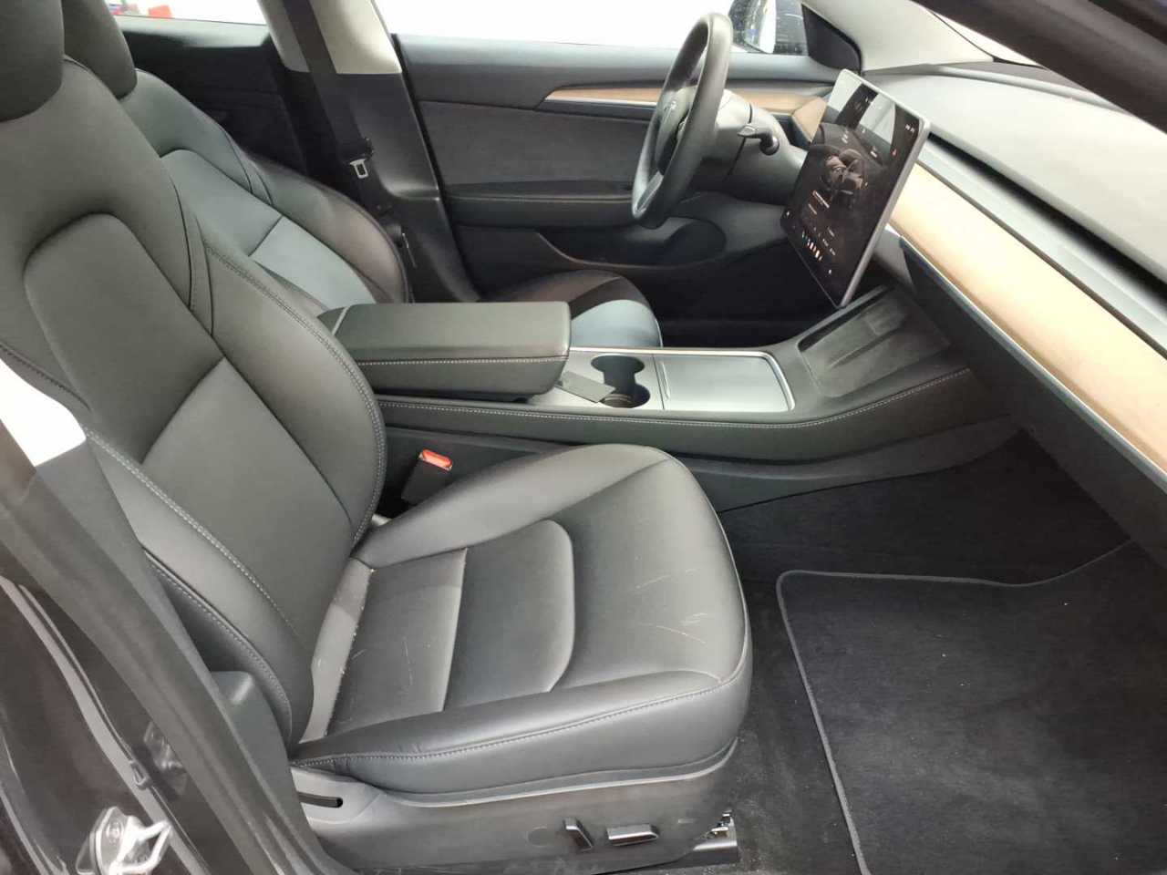 Tesla Model 3 Langstreckenbatt. Allradantrieb Dual Motor 8