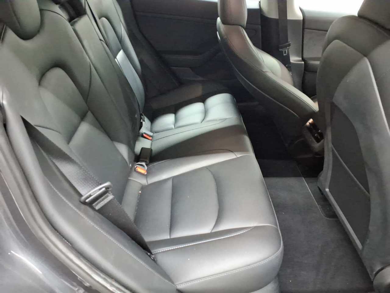 Tesla Model 3 Langstreckenbatt. Allradantrieb Dual Motor 14