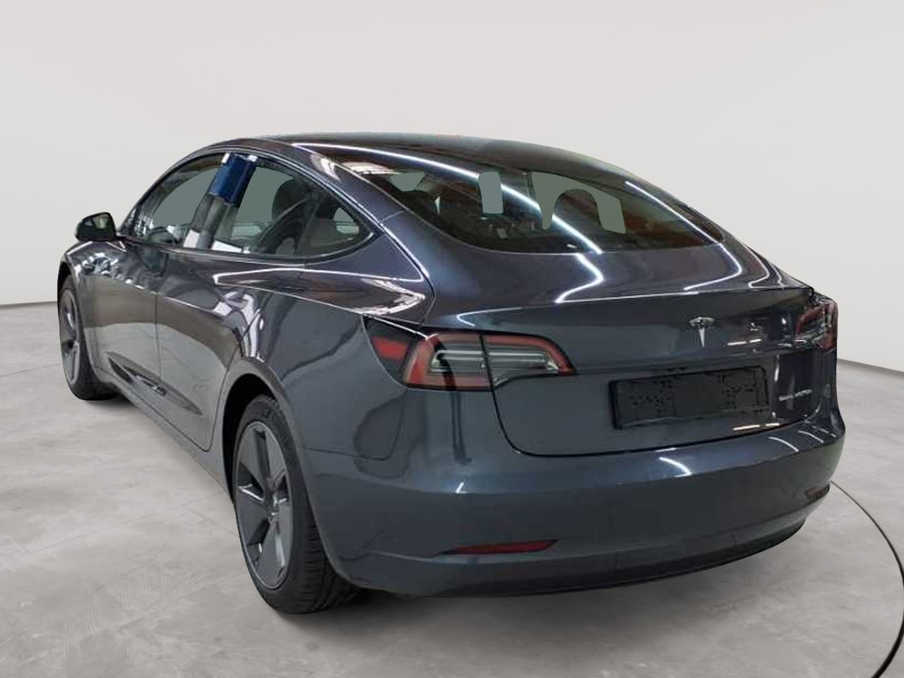 Tesla Model 3 Langstreckenbatt. Allradantrieb Dual Motor 5