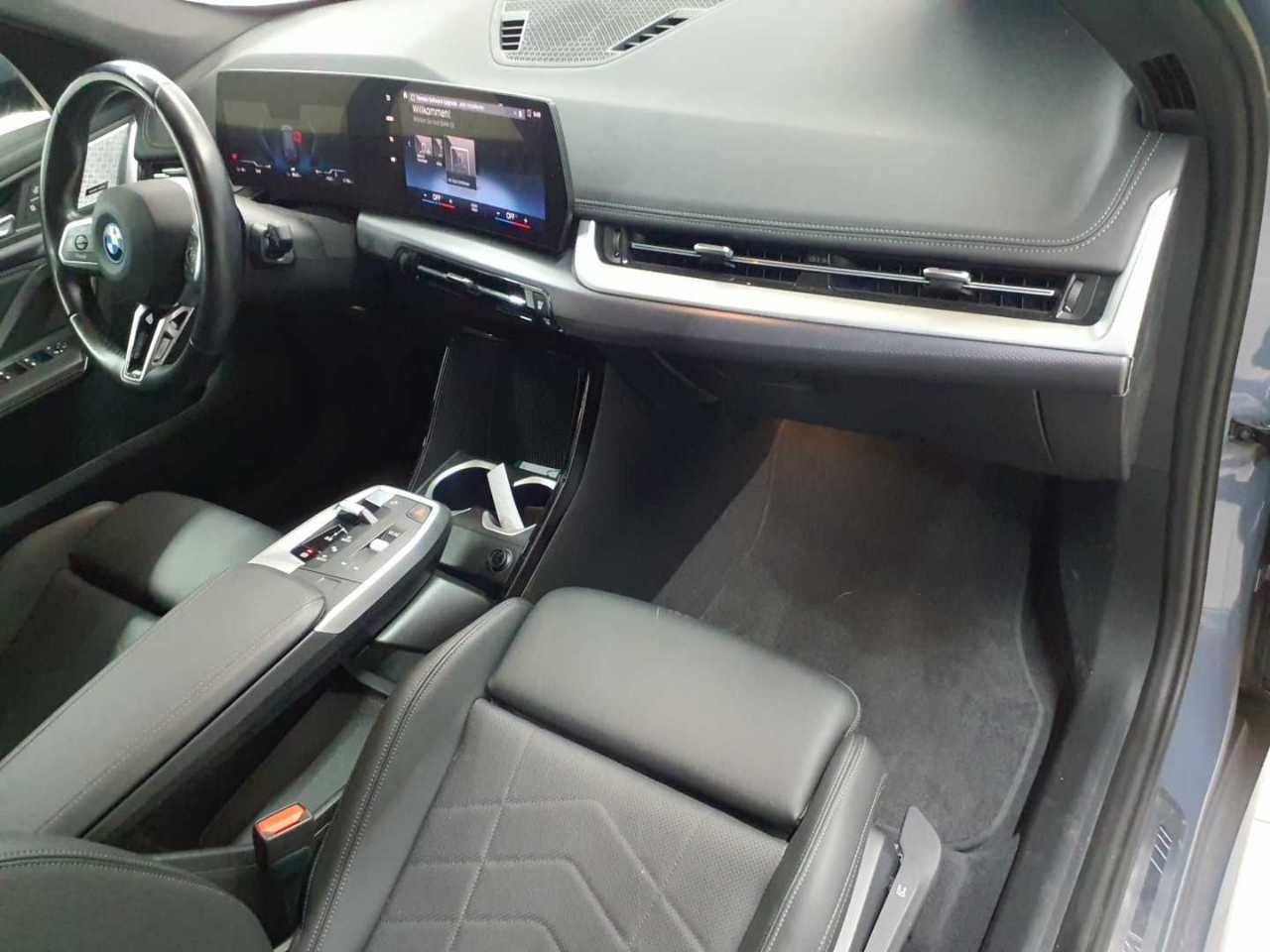 BMW iX1 xDrive30 M Sportpaket 9