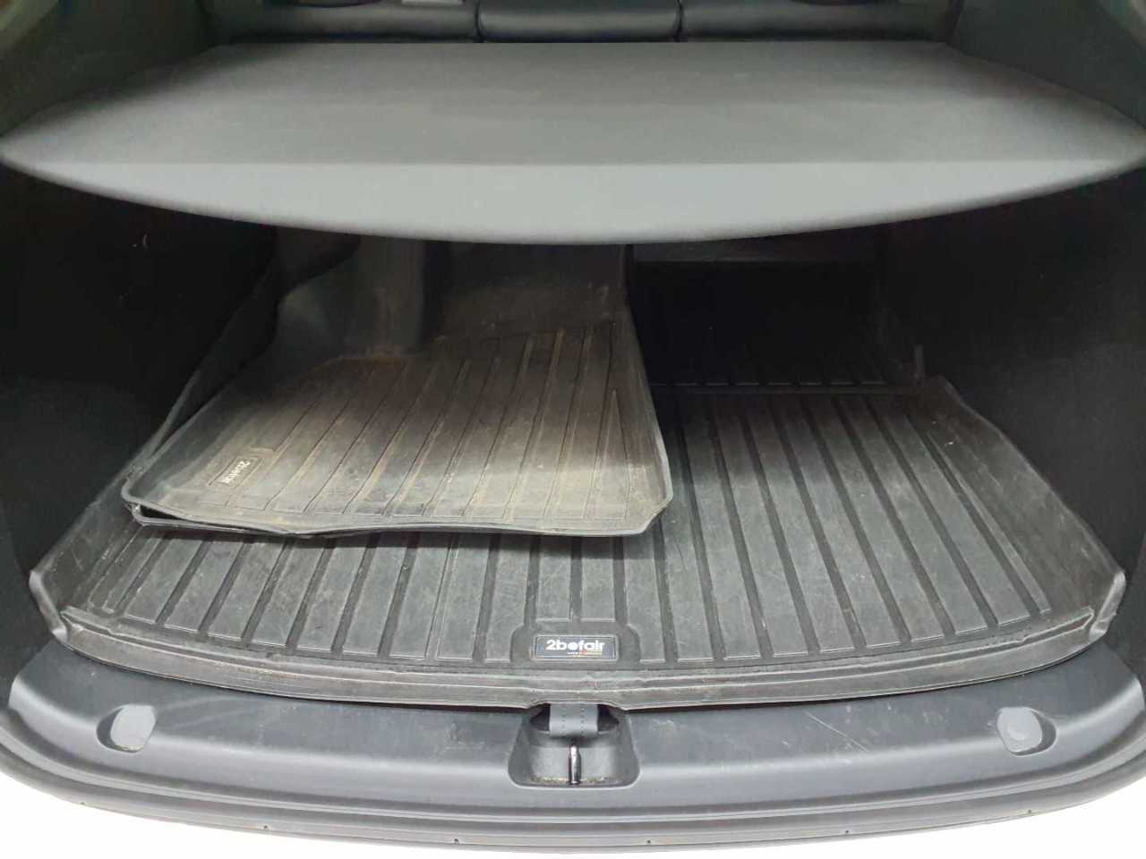 Tesla Model Y Long Range Dual Motor AWD 15