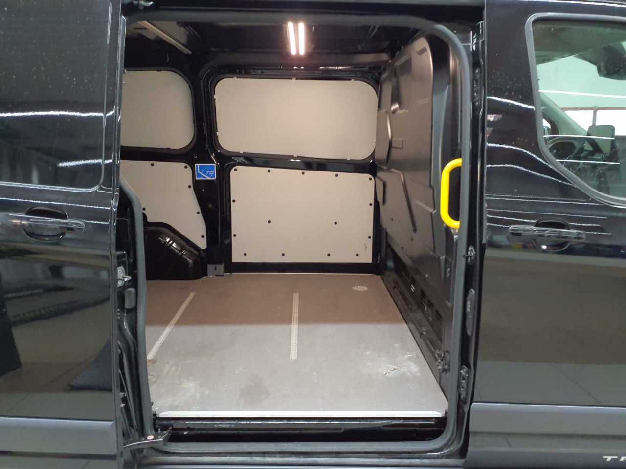 Ford Transit Custom 340 L1H1 LKW VA MH Trail 13