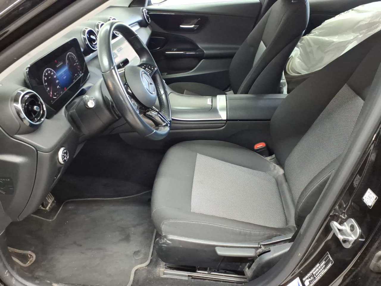 Mercedes-Benz C 300 e T 9G-TRONIC 7