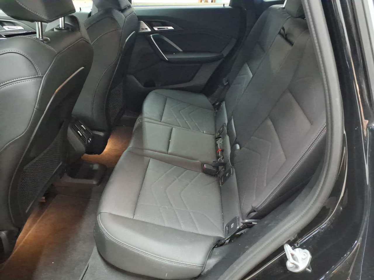 BMW iX1 xDrive30 xLine 13