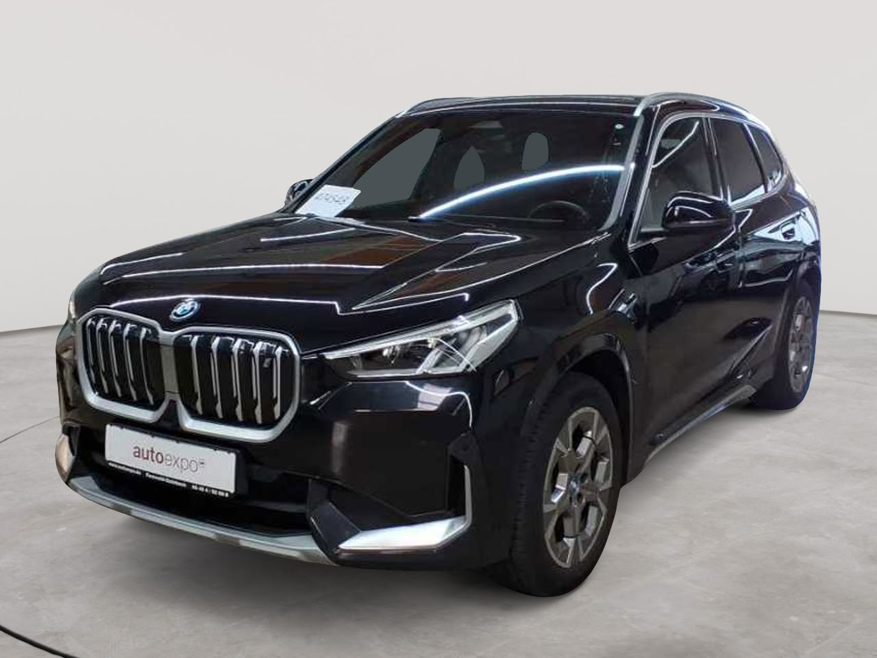 BMW iX1 xDrive30 xLine 2