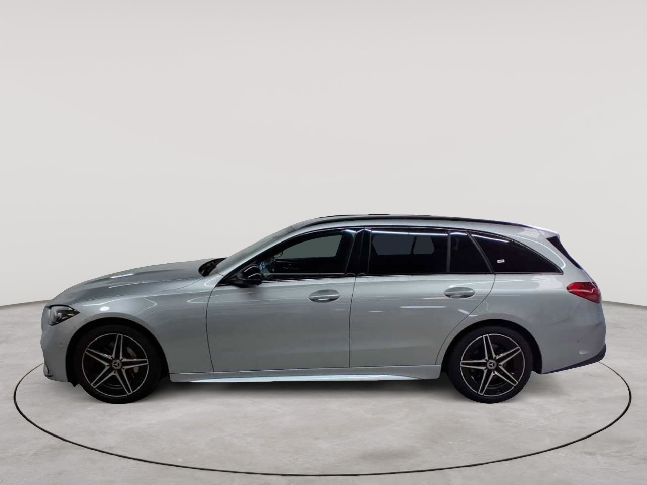 Mercedes-Benz C 220 d 4Matic T 9G-TRONIC AMG Line 6