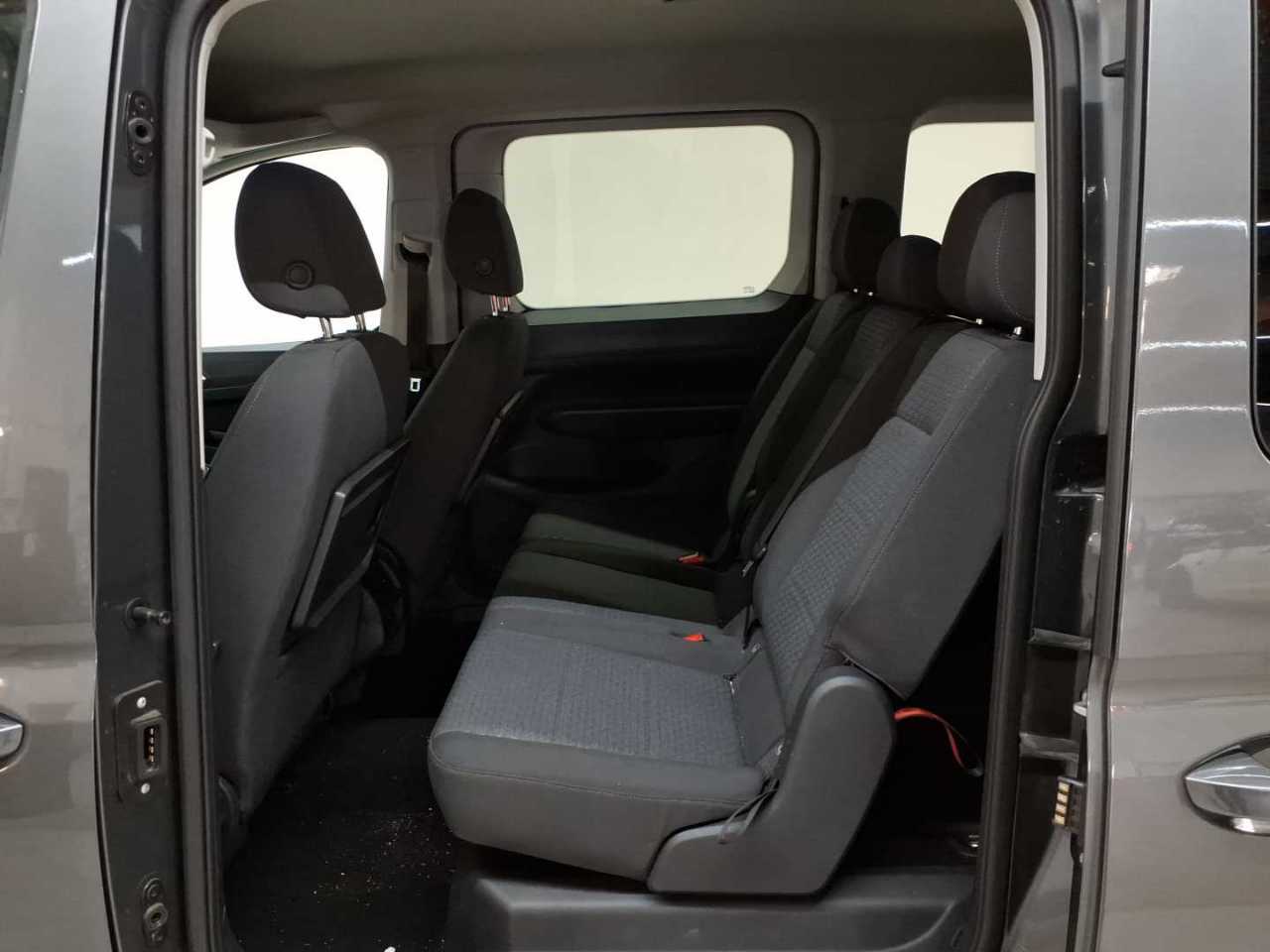 Ford Grand Tourneo Connect 2.0 EcoBlue TITANIUM 13