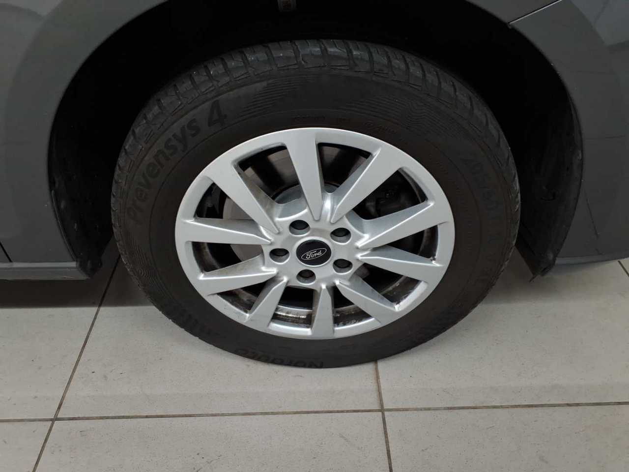 Ford Grand Tourneo Connect 2.0 EcoBlue TITANIUM 16