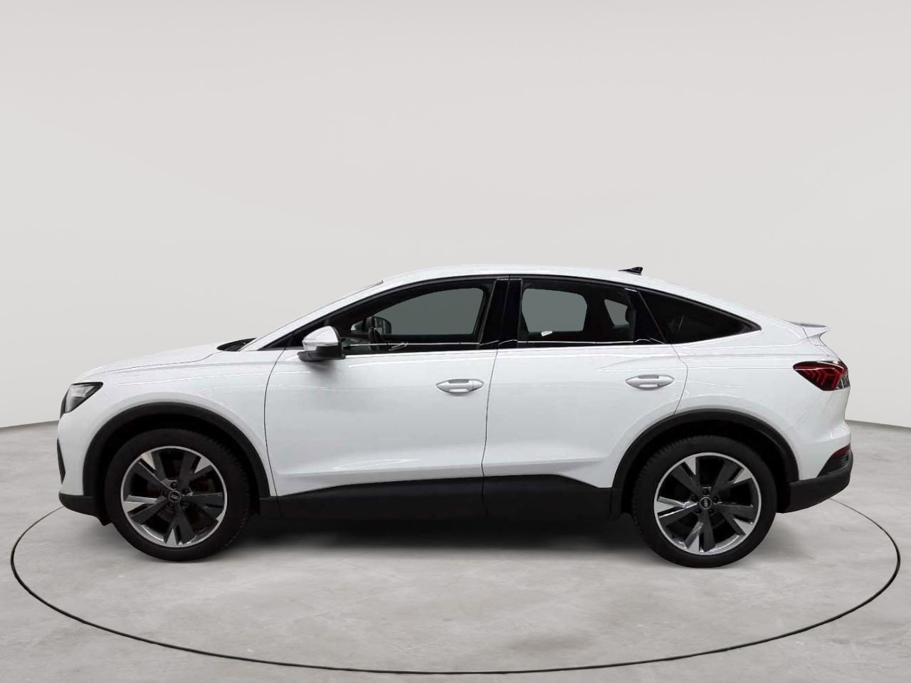 Audi Q4 e-tron 40 Sportback 6