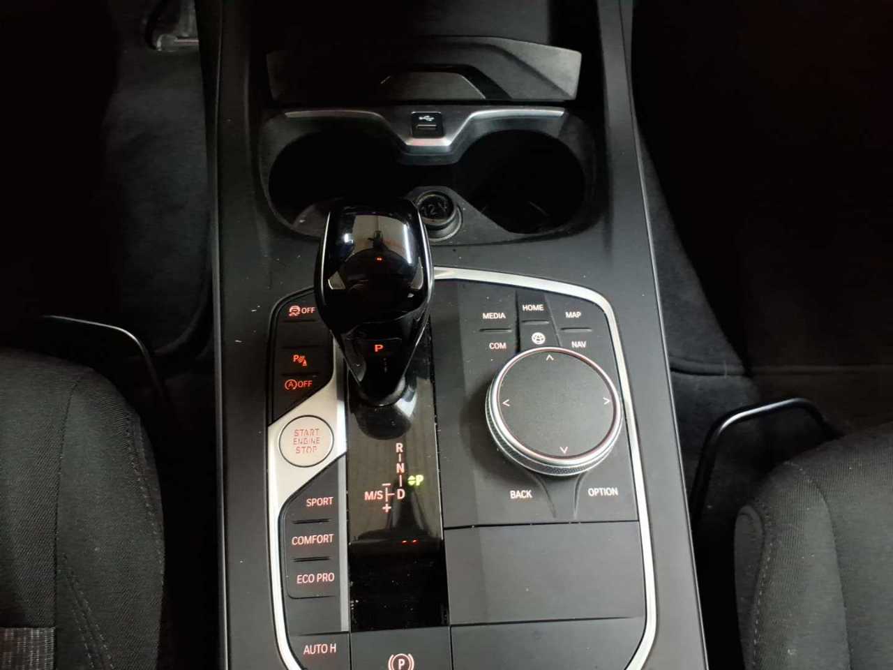 BMW 118i Aut. Advantage 10