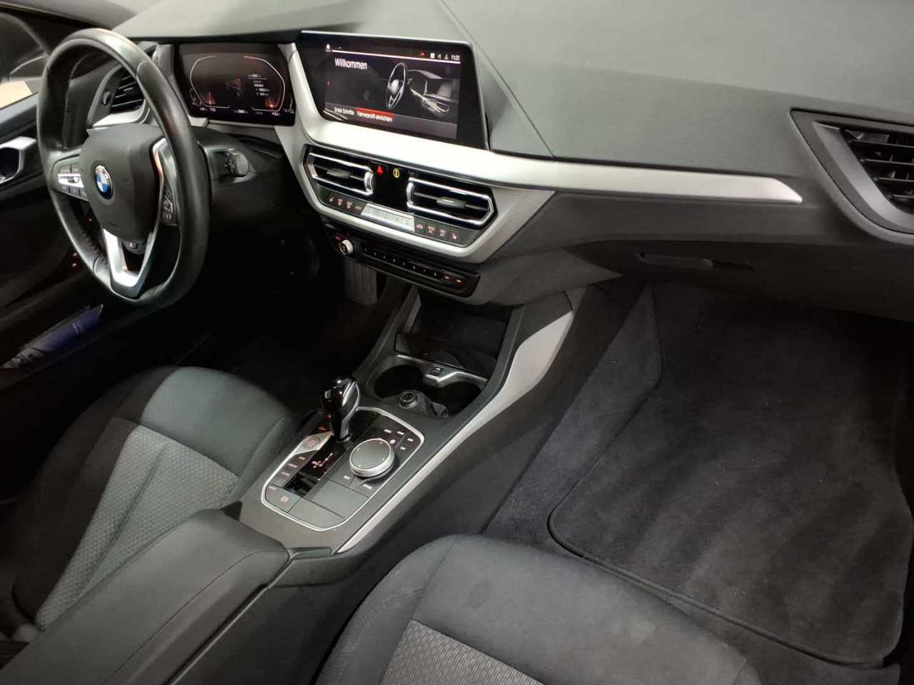 BMW 118i Aut. Advantage 9