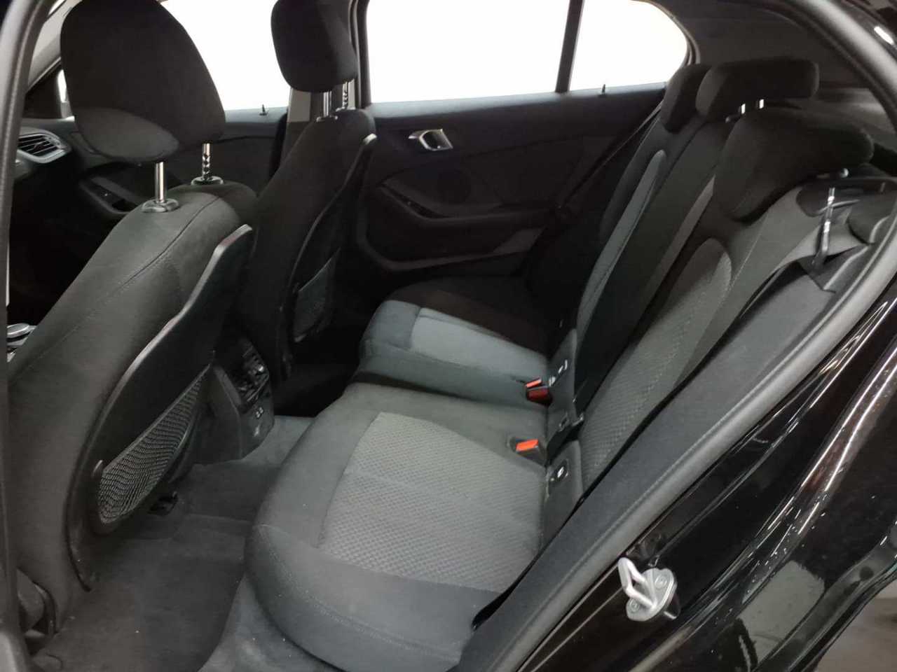 BMW 118i Aut. Advantage 13