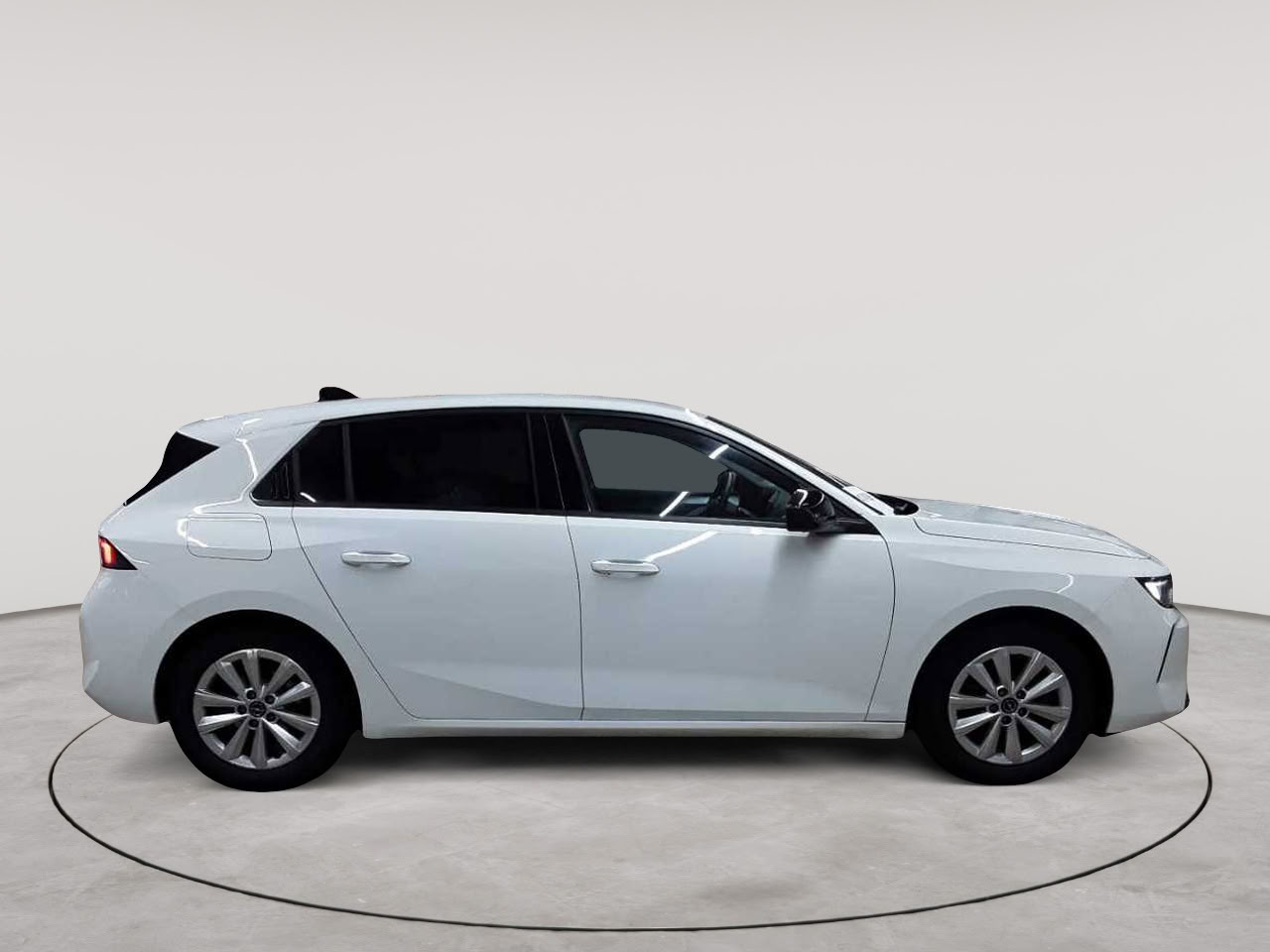Opel Astra 1.2 Turbo Business Edition 3