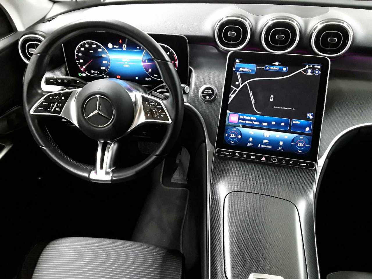 Mercedes-Benz GLC 220 d 4Matic 9G-TRONIC Avantgarde Advanced 10