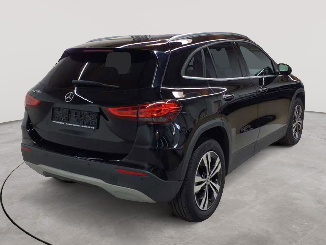 Mercedes-Benz GLA 250 e 8G-DCT Style 4