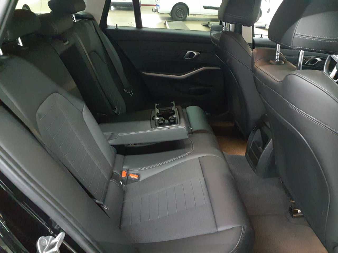 BMW 320d Touring Aut. 13
