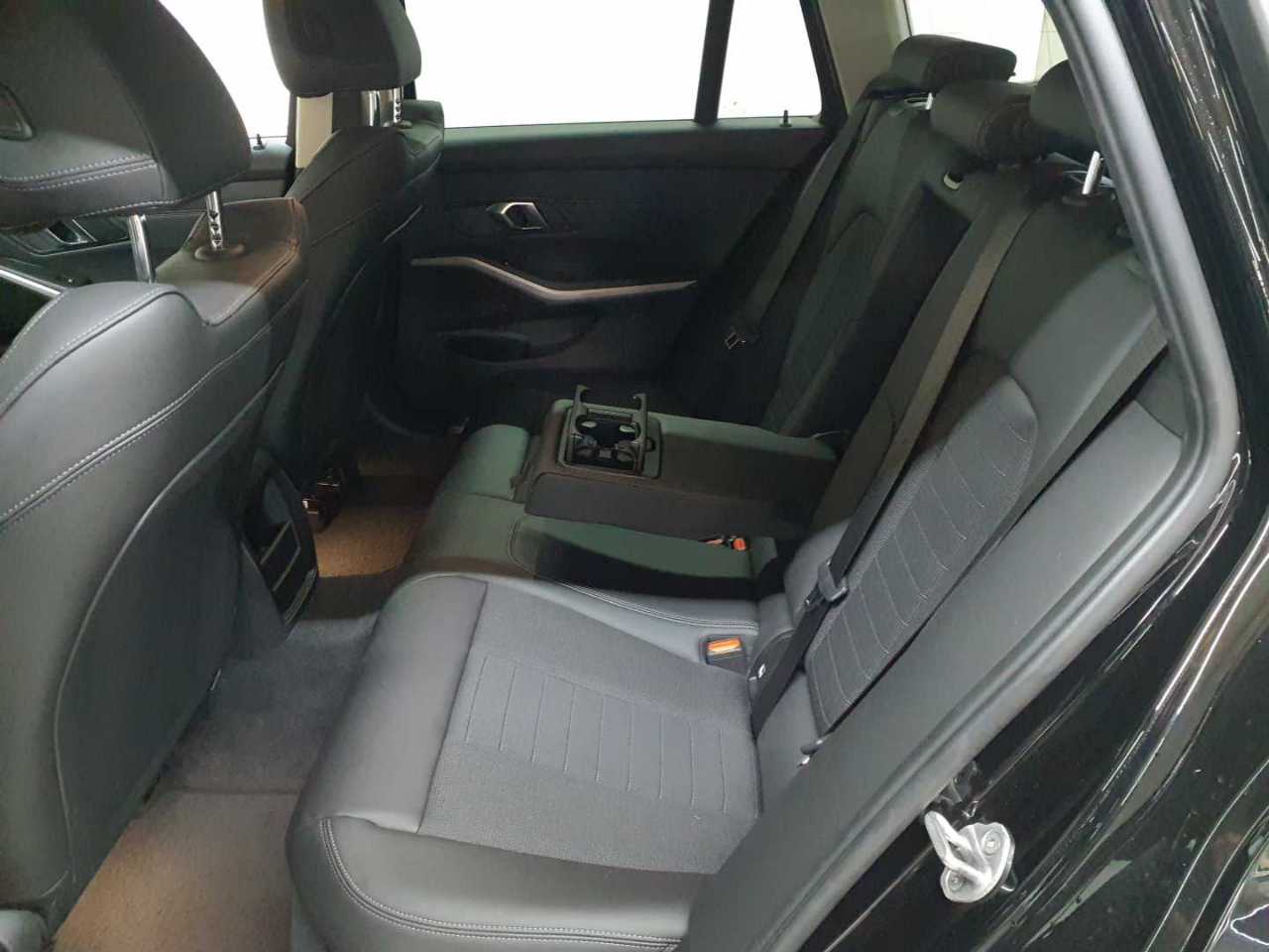 BMW 320d Touring Aut. 14