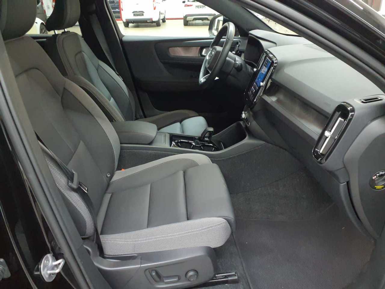 Volvo C40 Recharge 82 kWh Twin Motor Ultimate 7