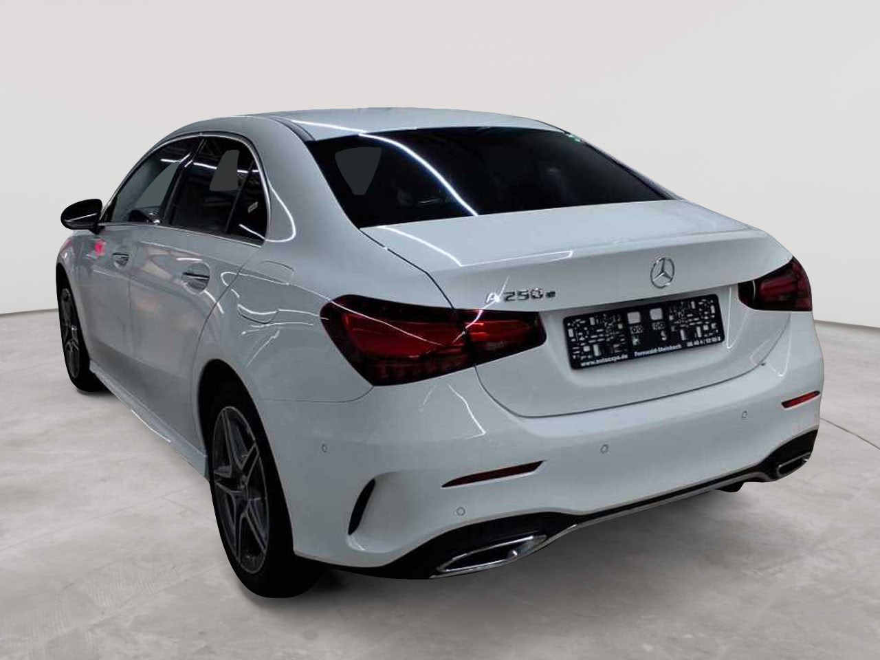 Mercedes-Benz A 250 e 8G-DCT Lim. AMG Line Advanced Plus 5