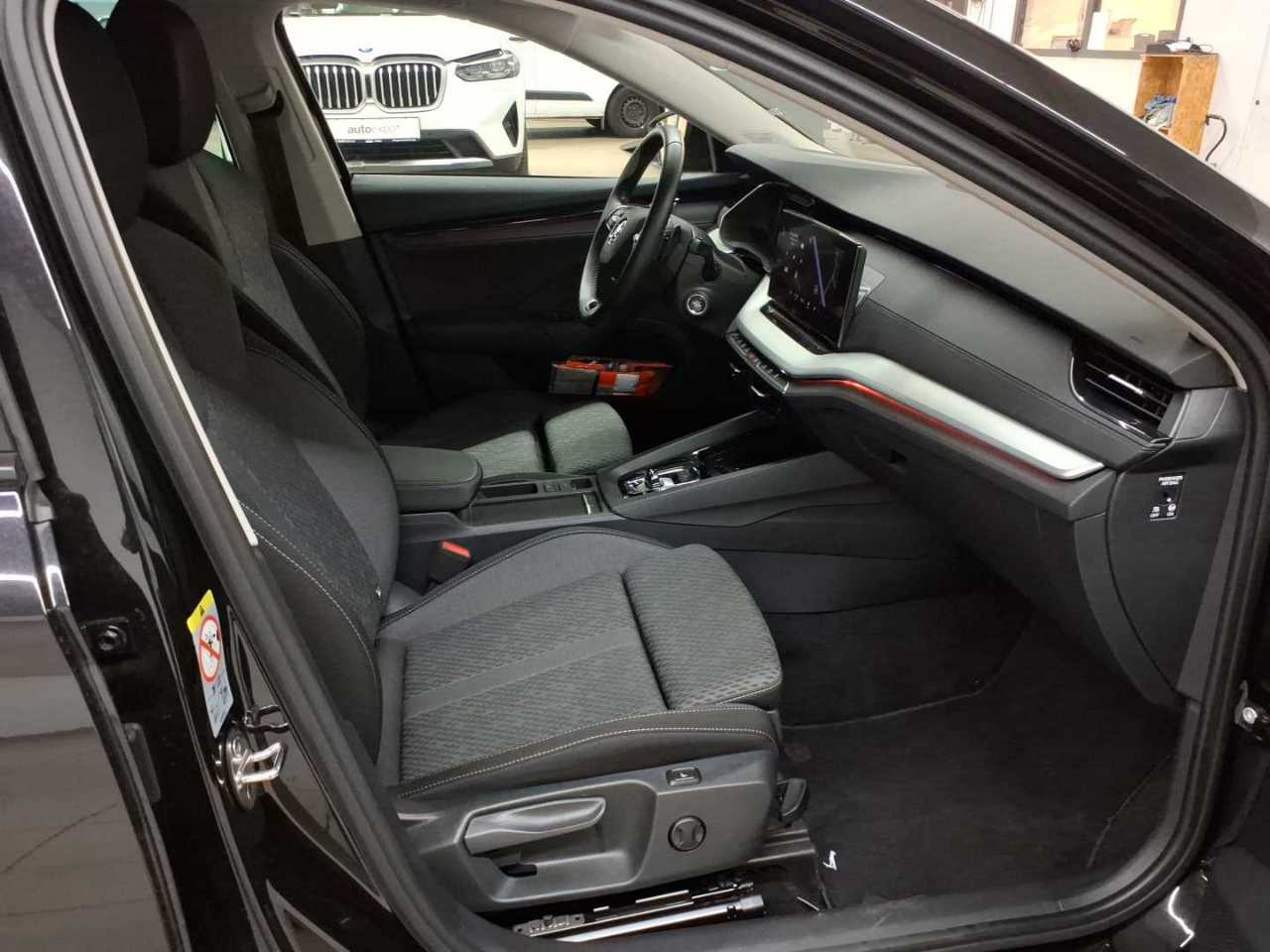 Skoda Octavia Combi 1.0 TSI e-TEC DSG Clever 8
