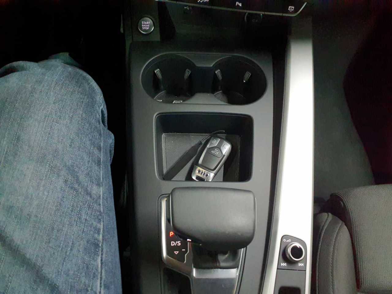 Audi A4 35 TFSI S tronic S line 10