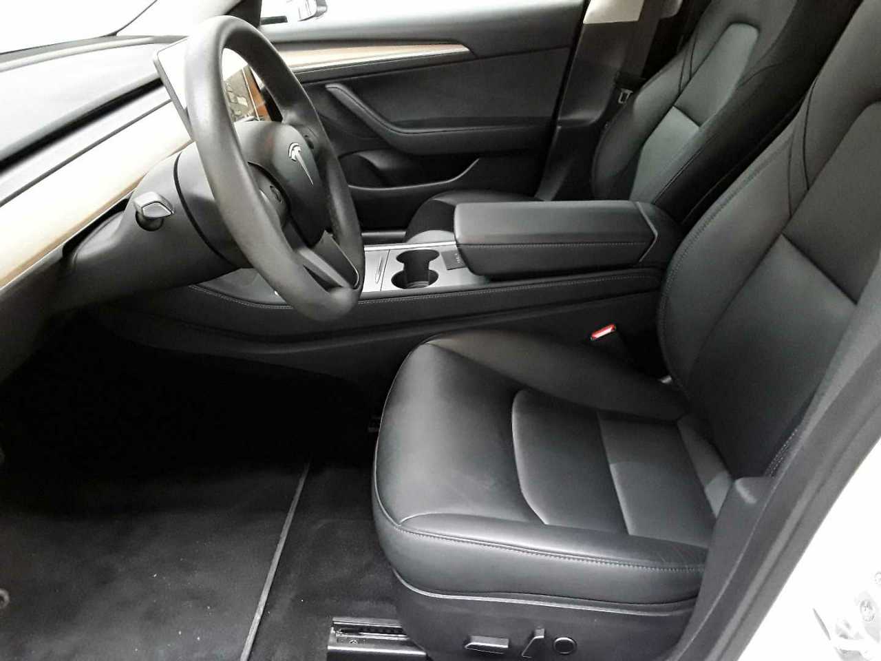 Tesla Model 3 Langstreckenbatt. Allradantrieb Dual Motor 7