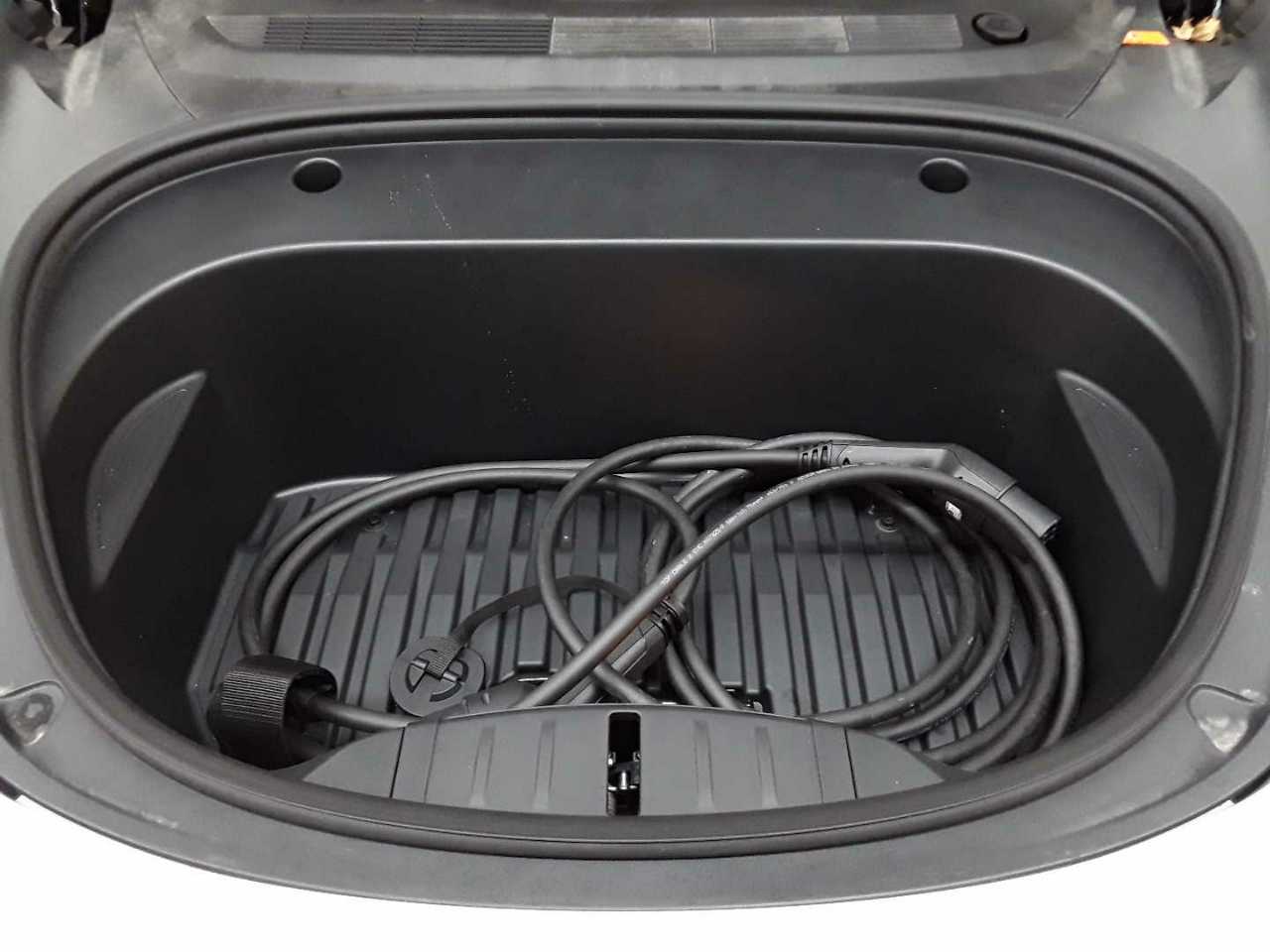 Tesla Model 3 Langstreckenbatt. Allradantrieb Dual Motor 16