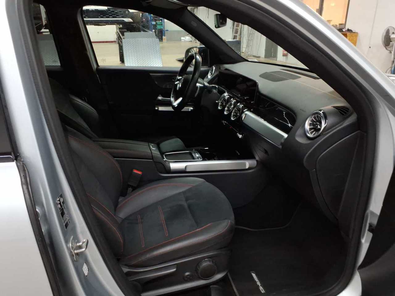 Mercedes-Benz GLB 220 d 4Matic 8G-DCT AMG Line Advanced Plus 8