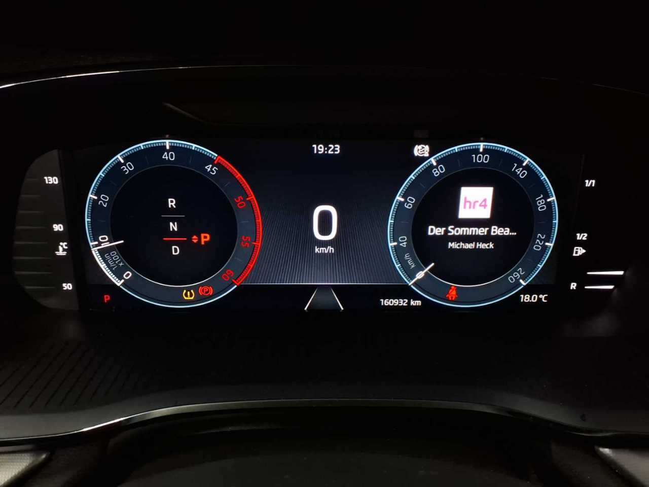 Skoda Octavia Combi 2.0 TDI DSG Clever 11