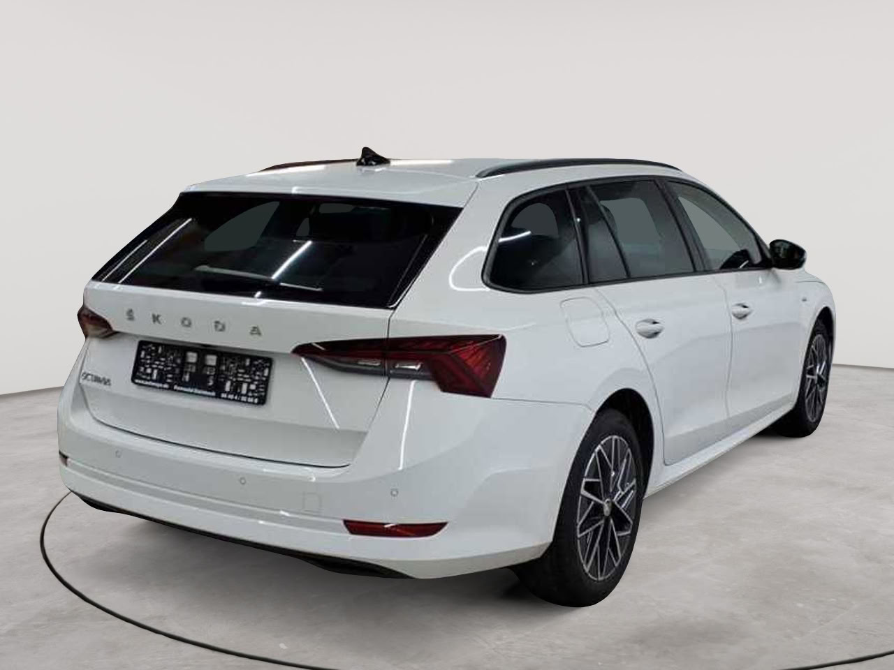 Skoda Octavia Combi 2.0 TDI DSG Clever 4