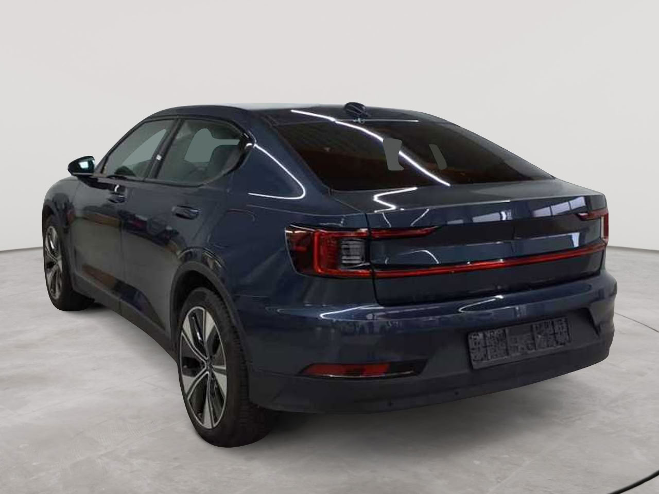 Polestar 2 Single Motor 82kWh Plus 5