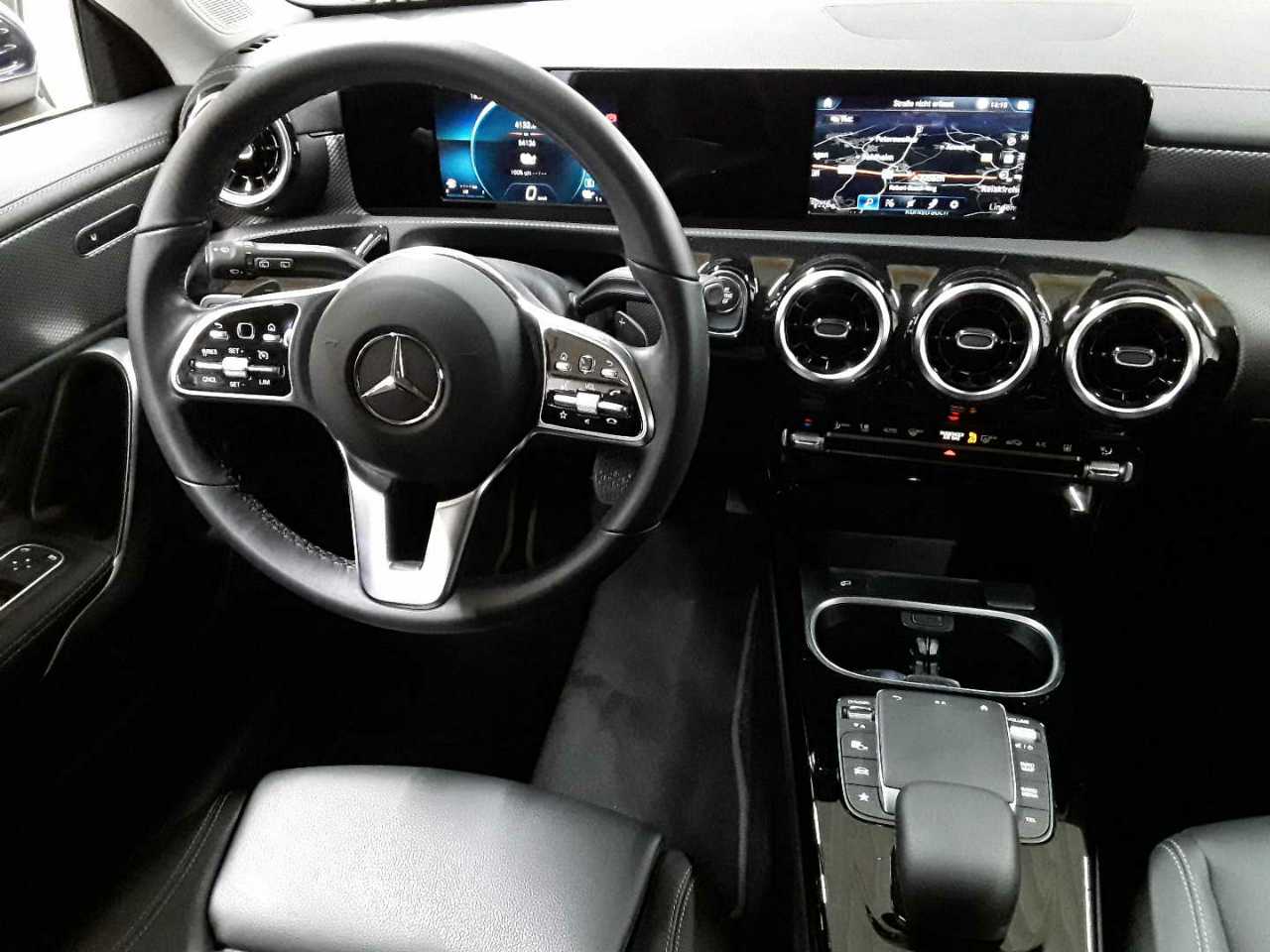 Mercedes-Benz CLA 250 e Shooting Brake 8G-DCT Progressive 10