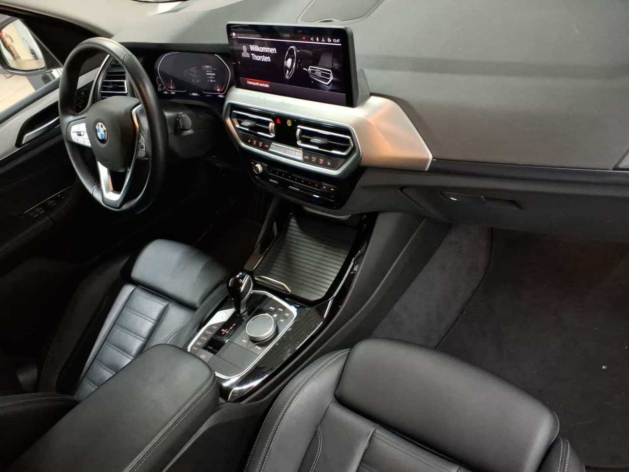 BMW X3 xDrive20d Aut. 9