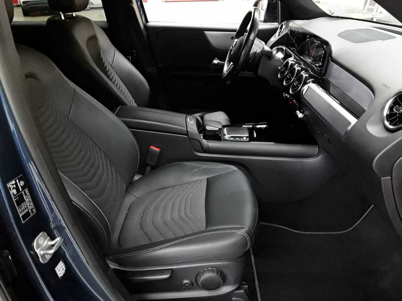 Mercedes-Benz GLB 220 d 4Matic 8G-DCT Style 8