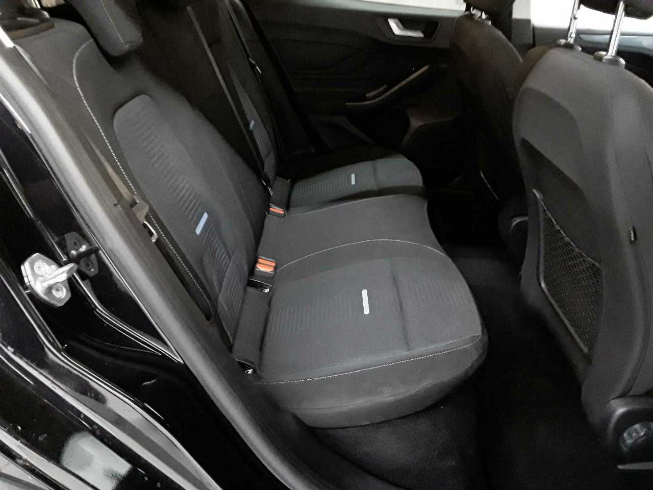 Ford Focus Turnier 1.5 EcoBlue Start-Stopp-System Aut. ACTIVE 14