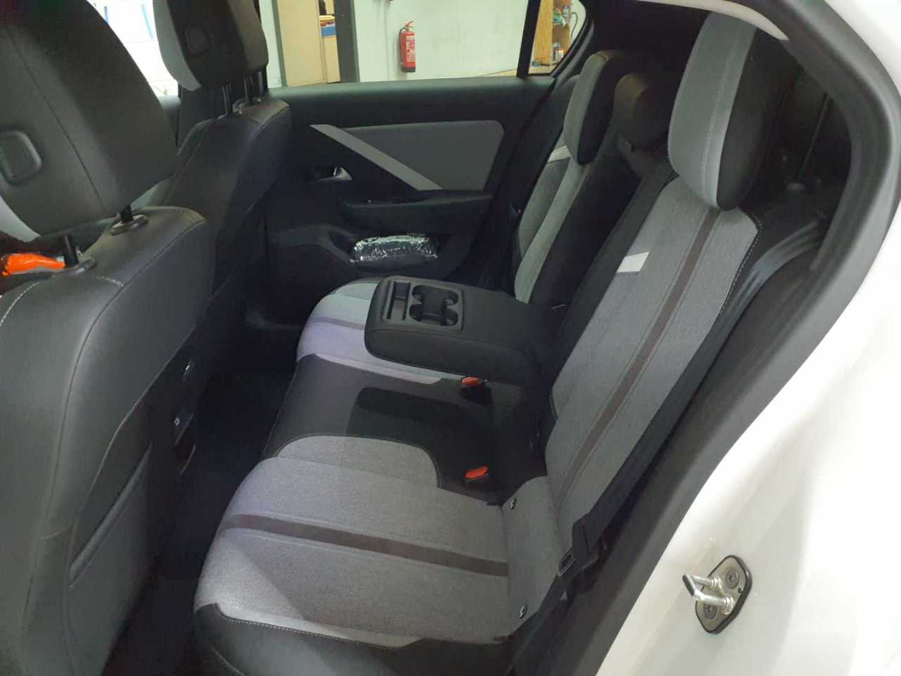 Opel Astra Plug-In-Hybrid Elegance 14