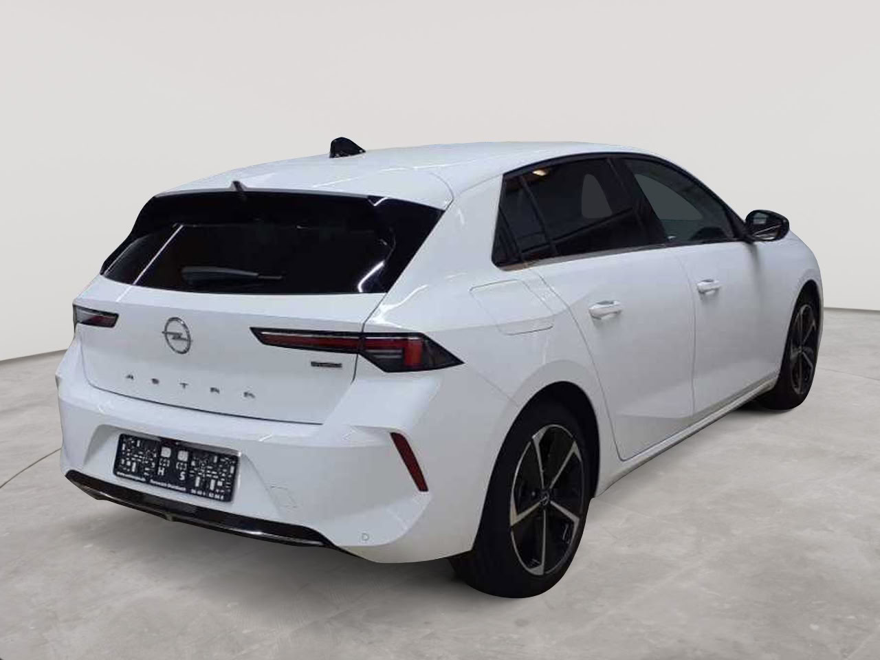 Opel Astra Plug-In-Hybrid Elegance 4