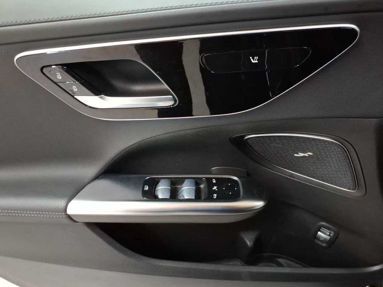 Mercedes-Benz C 180 T 9G-TRONIC AMG Line 19