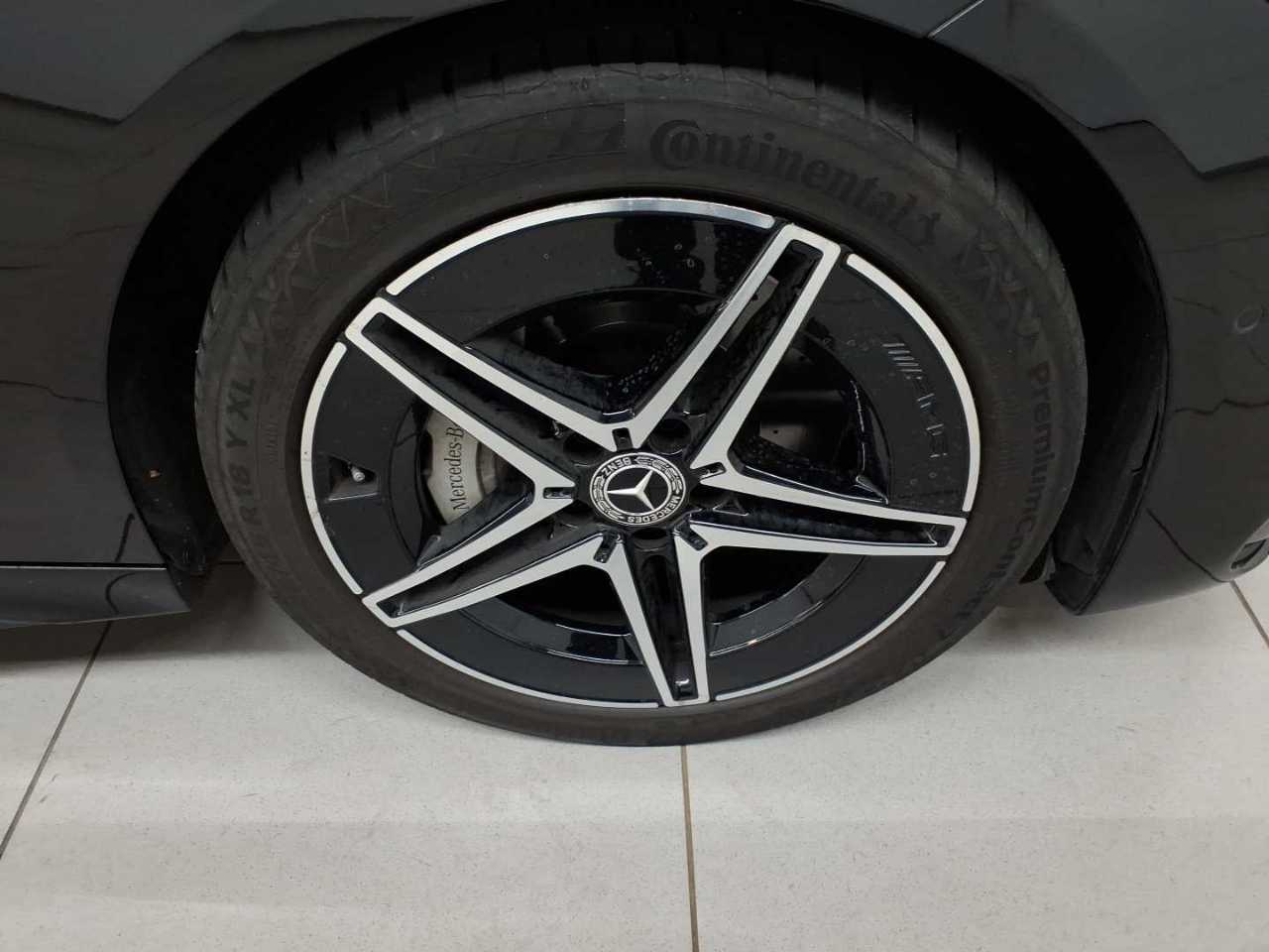Mercedes-Benz C 180 T 9G-TRONIC AMG Line 17