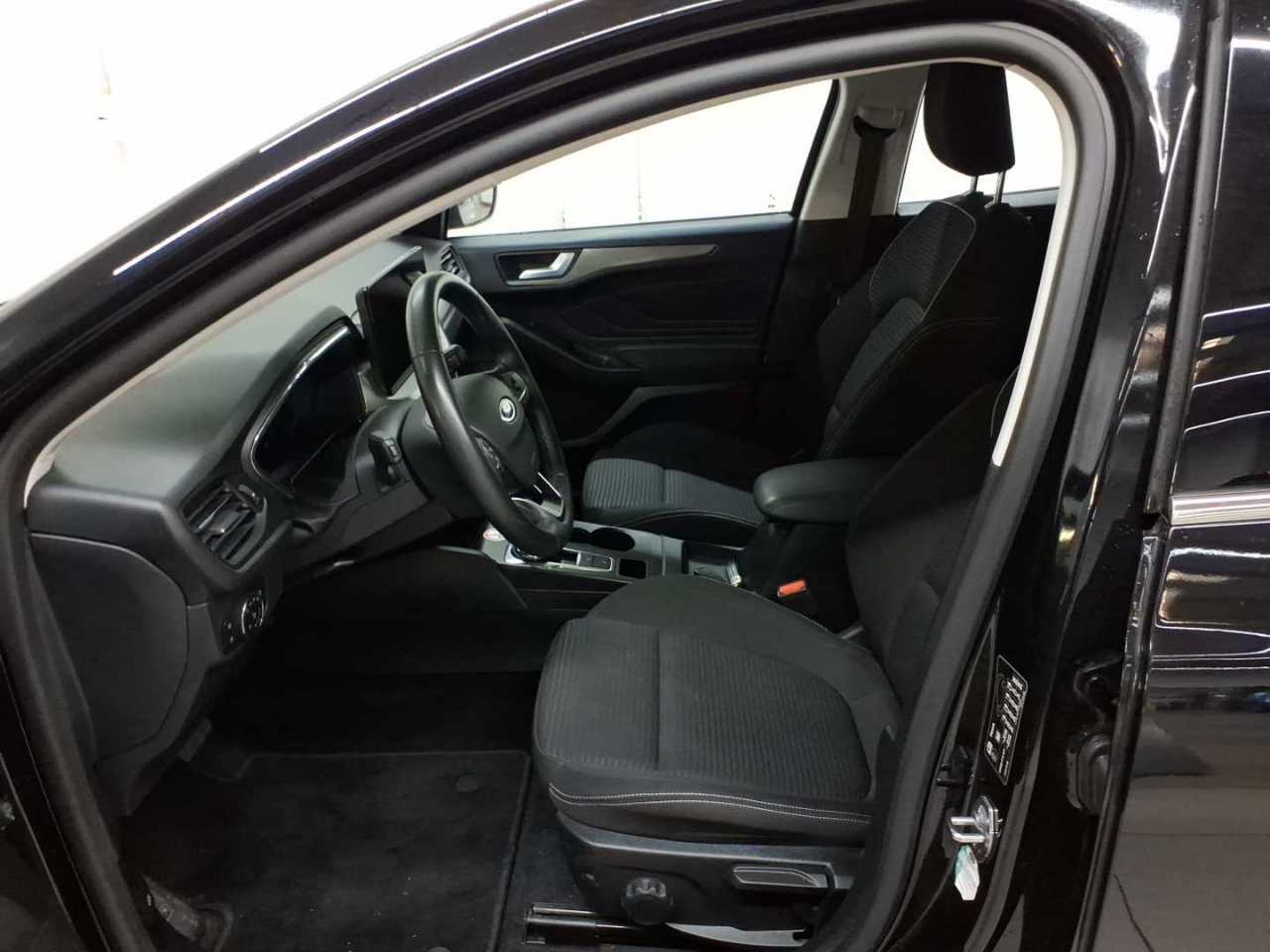 Ford Focus Turnier 1.5 EcoBlue Start-Stopp-System Aut. TITANIUM 7