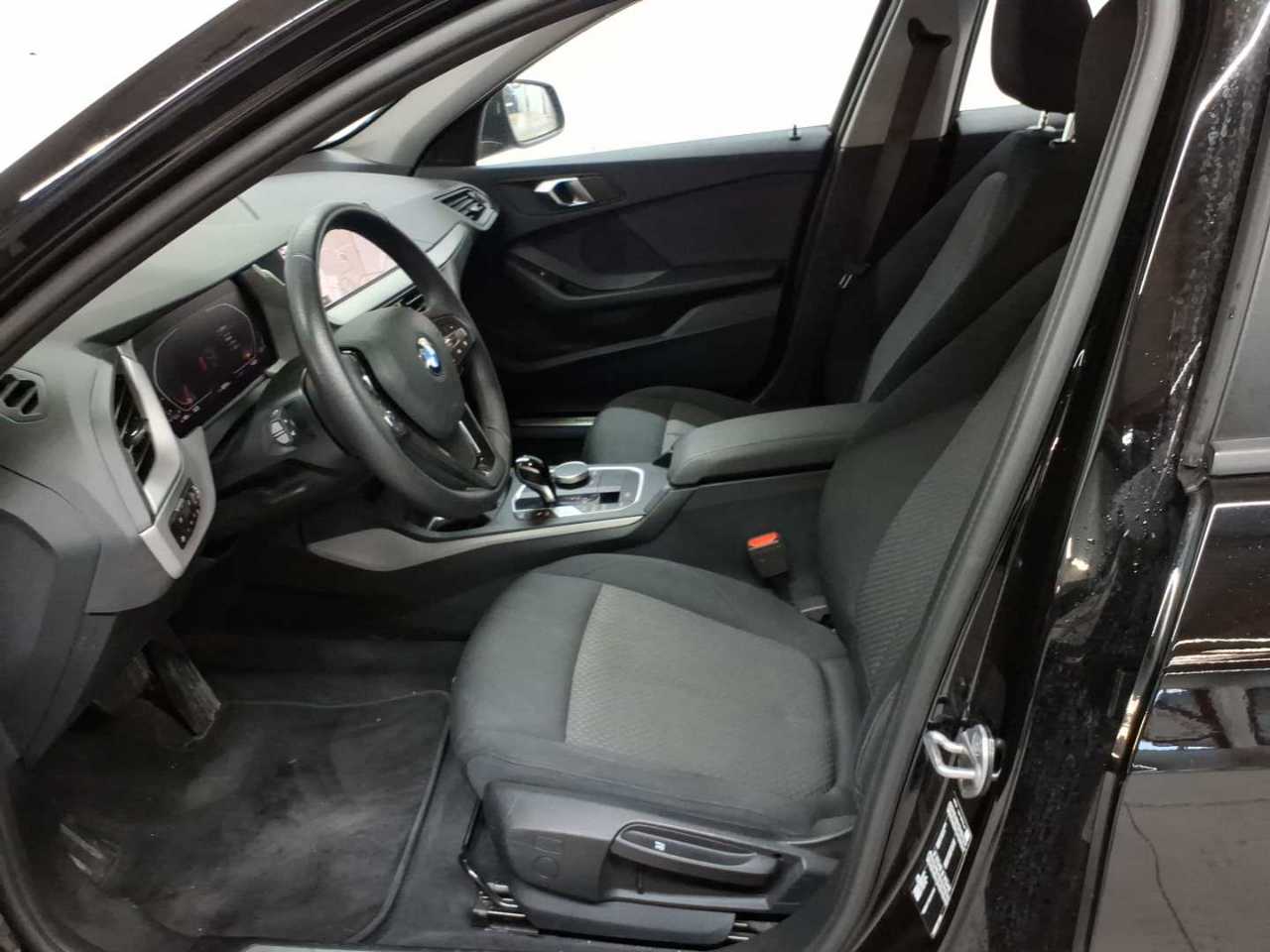BMW 118i Aut. Advantage 7