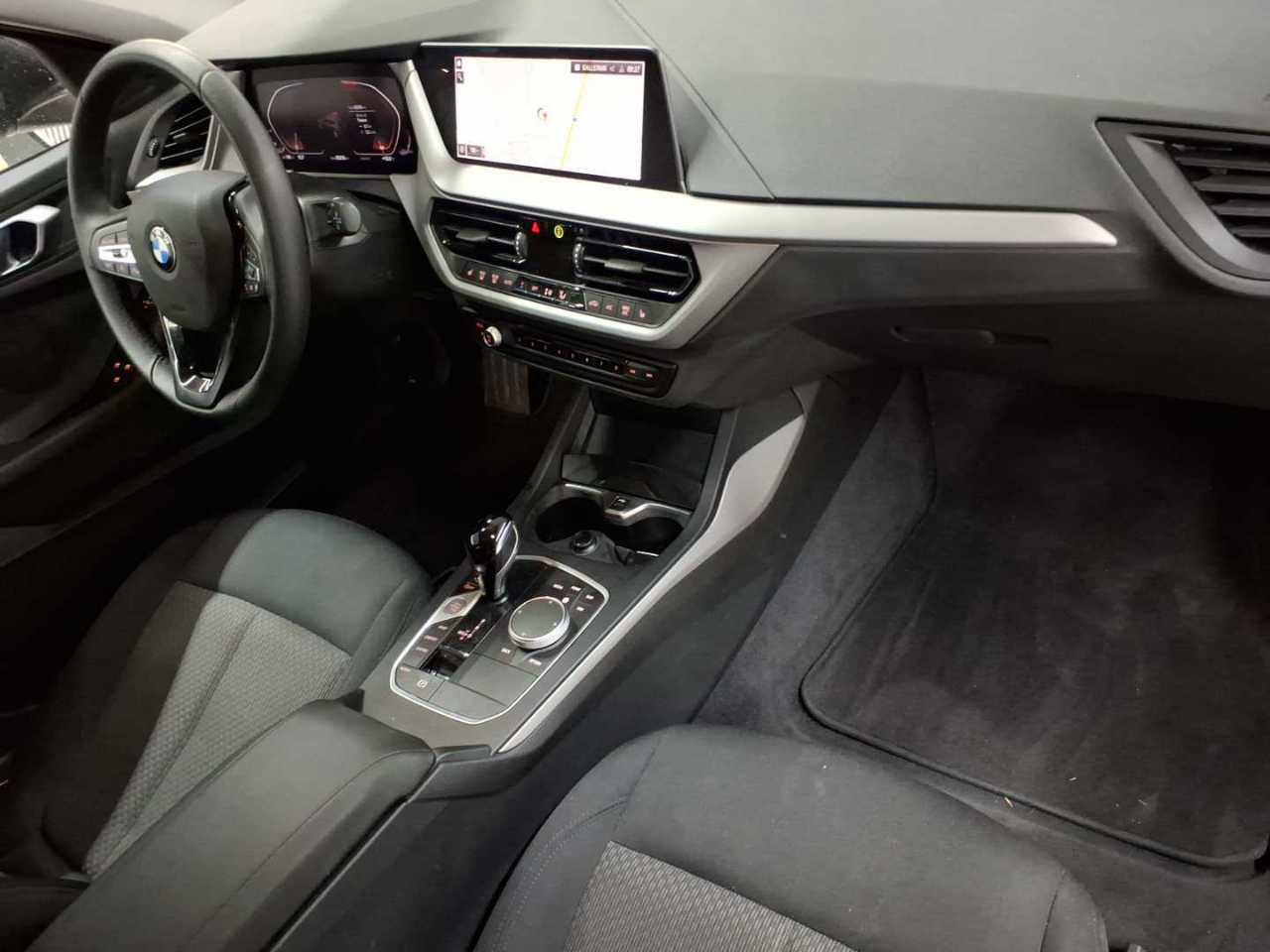 BMW 118i Aut. Advantage 9
