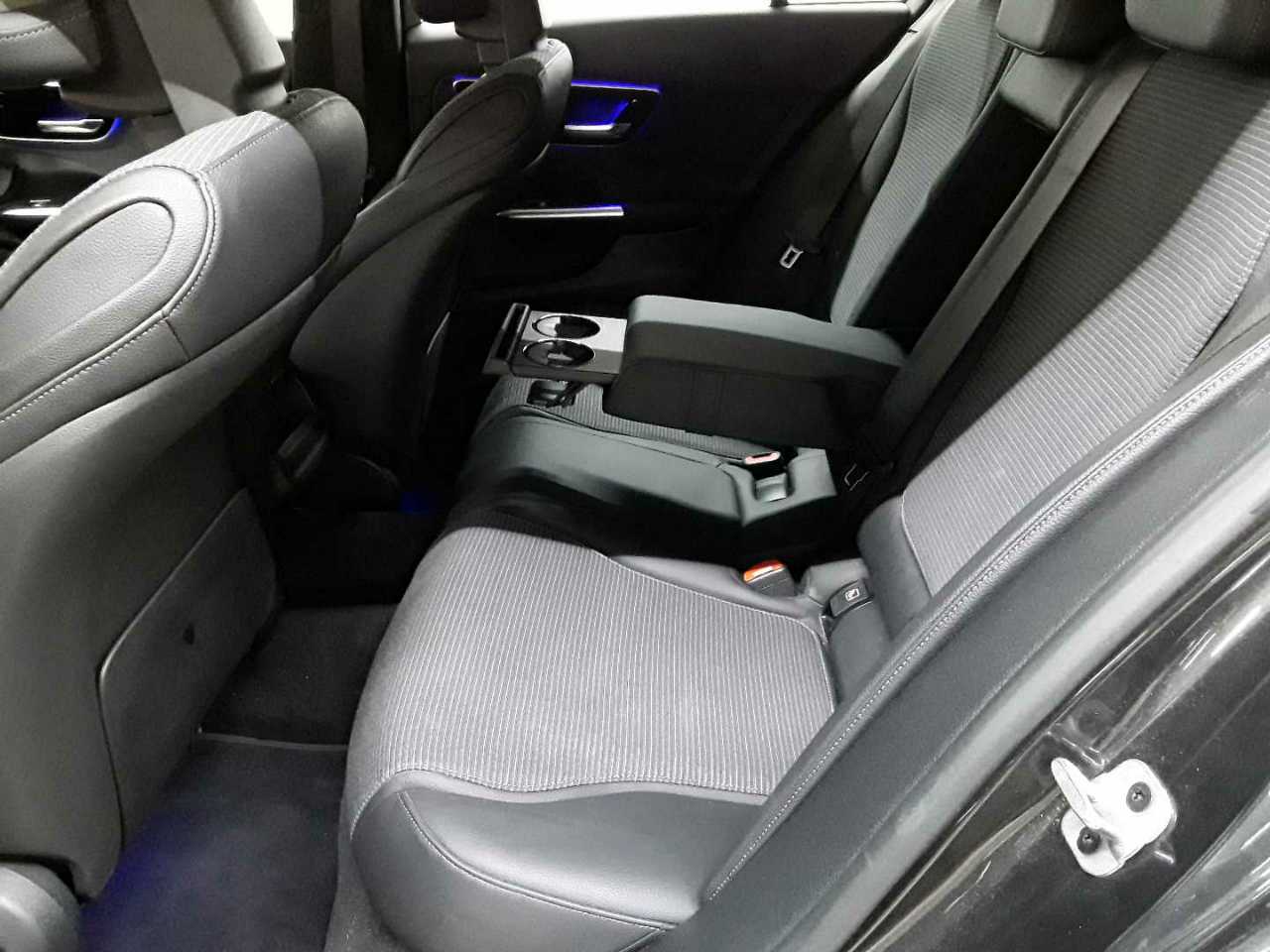Mercedes-Benz C 200 d T 9G-TRONIC Avantgarde 13