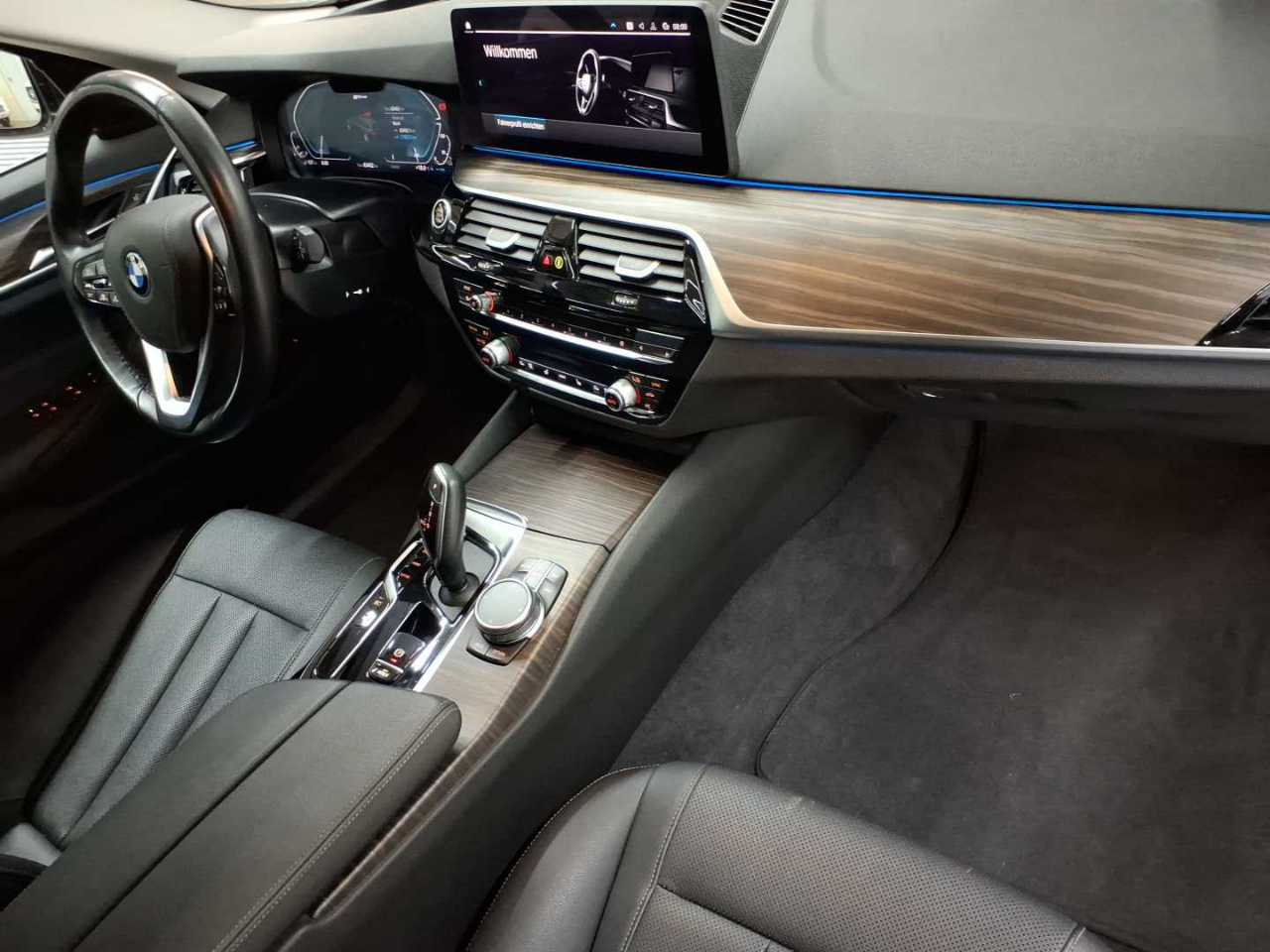 BMW 530e xDrive Touring Aut. 9