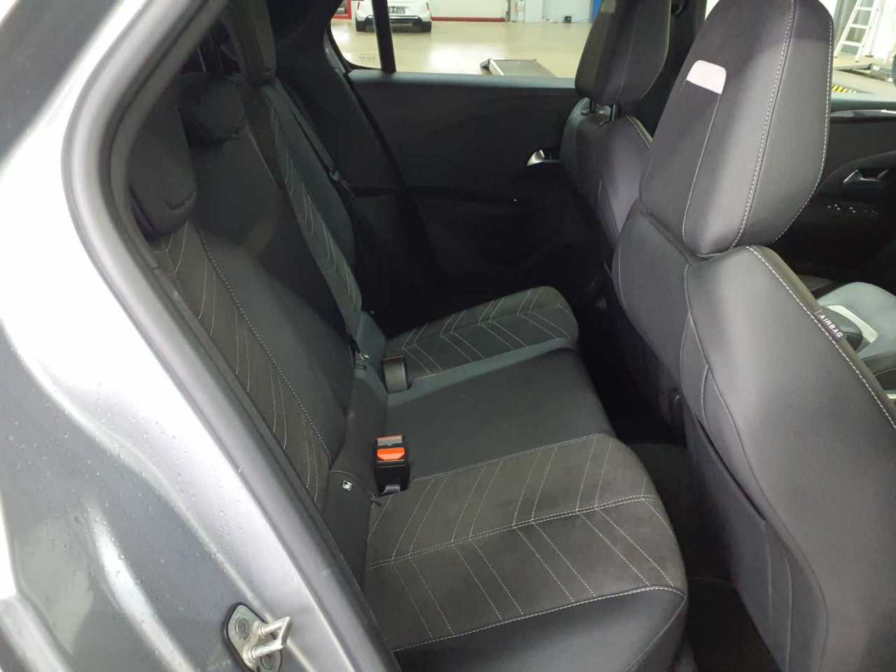 Opel Corsa-e Ultimate 13