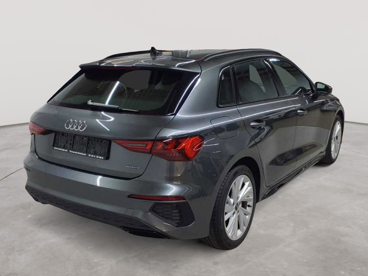 Audi A3 40 TFSI Sportback quattro S tronic S line 4