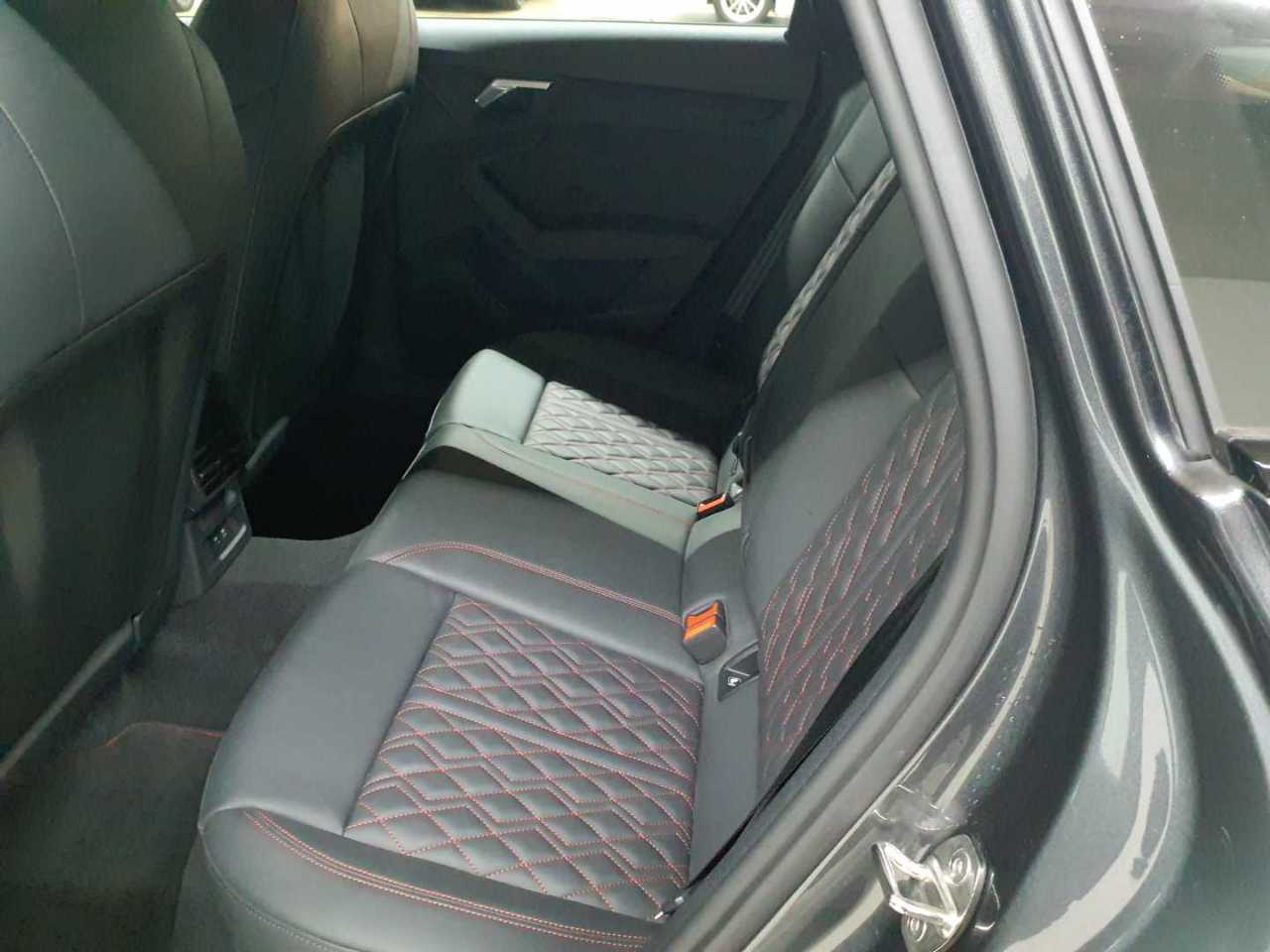 Audi A3 40 TFSI Sportback quattro S tronic S line 13